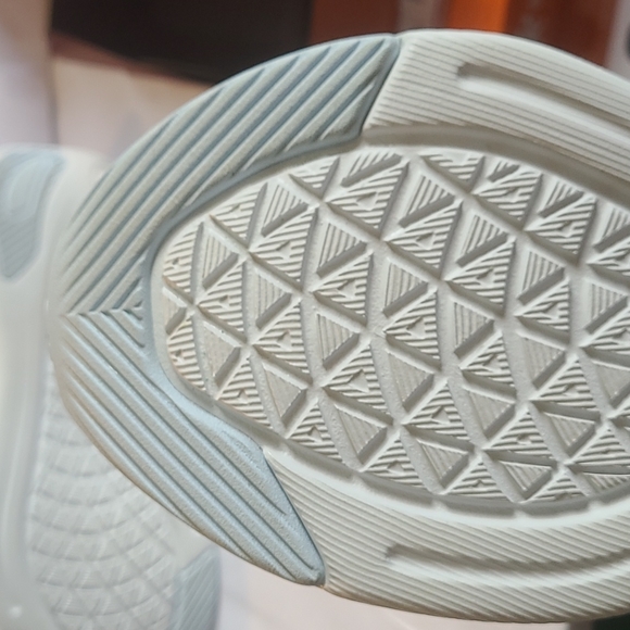 New Balance Womens DynaSoft Beaya Slip Athletic Shoe; Ocean Gray; Size 10 - Picture 7 of 12